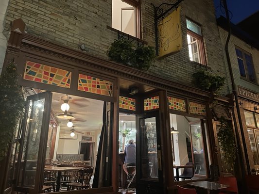 Chez Temporel by null