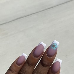 T Diamond Nails