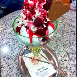 Eiscafe Da Claudio - Himbeer Becher :)