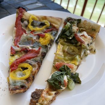 St. Andrews Slice House - Pizza Near Me - Panama City, Florida