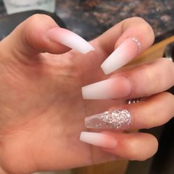 The Louvre Nail Spa - My cousin fire nails!