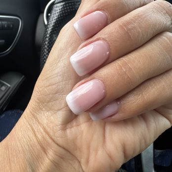 Holly and Hudson - Nail Salons Near Me - Long Beach, California