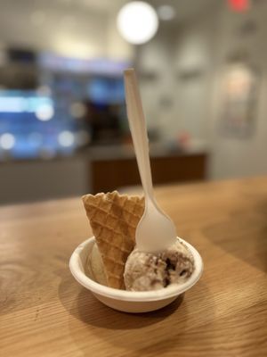 Jeni's Splendid Ice Creams by null