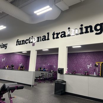 Planet Fitness - Functional side area - Gyms Near Me - Watchung, New Jersey Planet Fitness - Functional side area - Gyms Near Me - Watchung, New Jersey