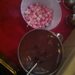 Shimla Indian Restaurant - Chocolate fondue and marshmallows @ the buffet