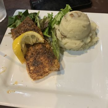 Prive - Grilled salmon - American Near Me - Memphis, Tennessee