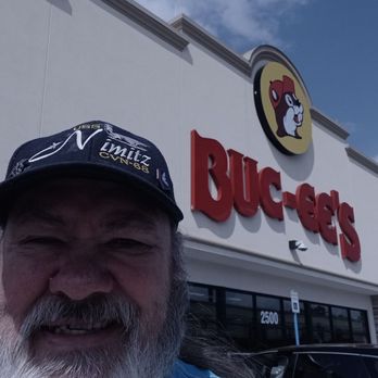BUC-EES - Updated December 2024 - 155 Photos & 83 Reviews - 2500 Buc-ee ...