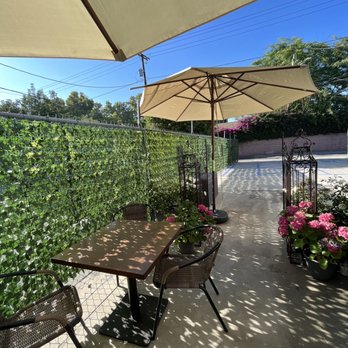 Three Sisters Coffee & Tea - Great little outdoor patio with a little water feature. - Coffee & Tea Near Me - Burbank, California Three Sisters Coffee & Tea - Great little outdoor patio with a little water feature. - Coffee & Tea Near Me - Burbank, California