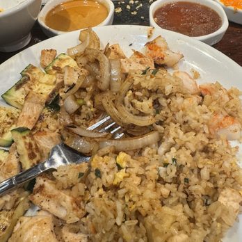 Benihana - Denver - Sushi Bars Near Me - Denver, Colorado