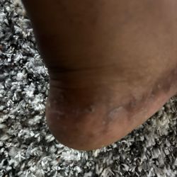 Diva Nails Salon - Poor pedicure