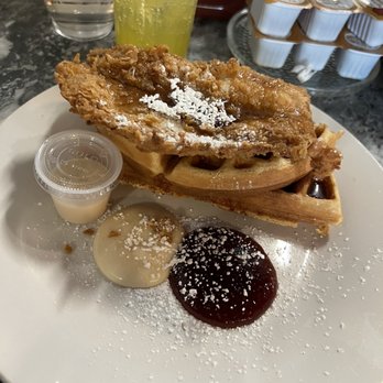 Chef Vargas - Fried Chicken and Waffle - Breakfast & Brunch Near Me - Elkins Park, Pennsylvania Chef Vargas - Fried Chicken and Waffle - Breakfast & Brunch Near Me - Elkins Park, Pennsylvania