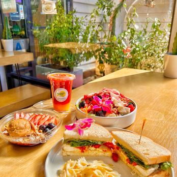 Mango Mango Fresh and Healthy - Juice Bars & Smoothies Near Me - Bonita, California Mango Mango Fresh and Healthy - Juice Bars & Smoothies Near Me - Bonita, California
