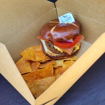 Vegan Circus - Big Top Burger w/seasoned Chips - Food Trucks Near Me Vegan Circus - Big Top Burger w/seasoned Chips - Food Trucks Near Me