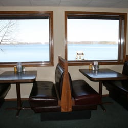 Meister's Cedar Lake Bar & Grill - Lakeside dinning