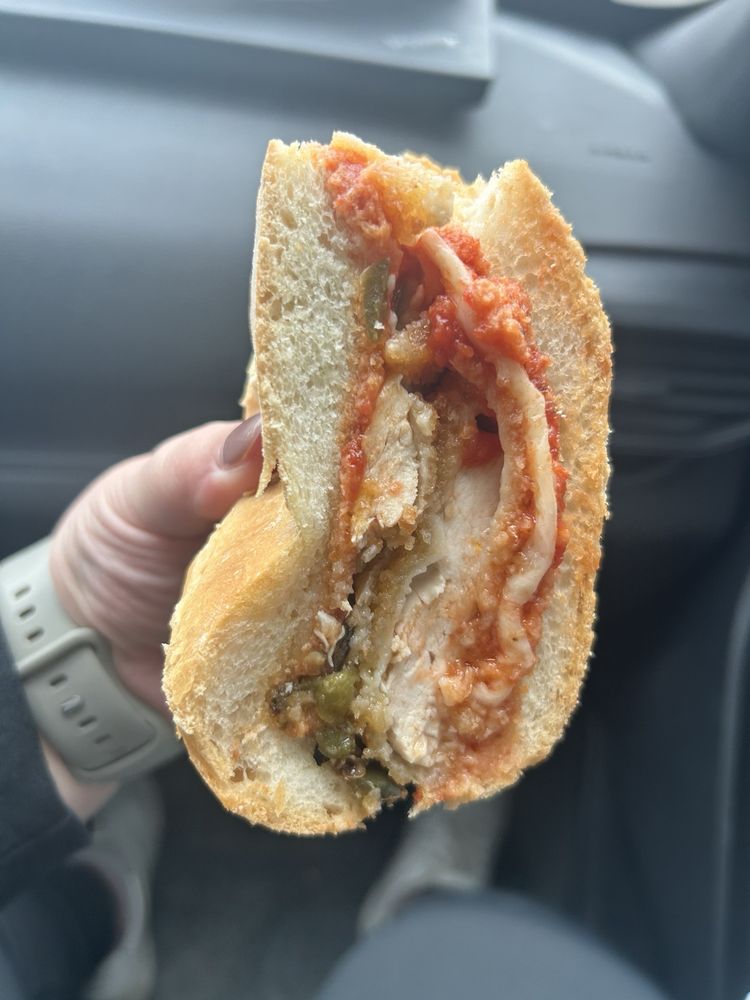 ROCCO’S PLUM TOMATO Updated July 2024 64 Photos & 41 Reviews 164