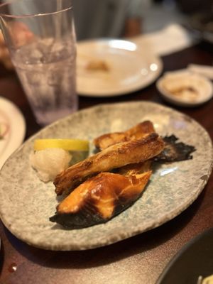 Marumi Sushi by null
