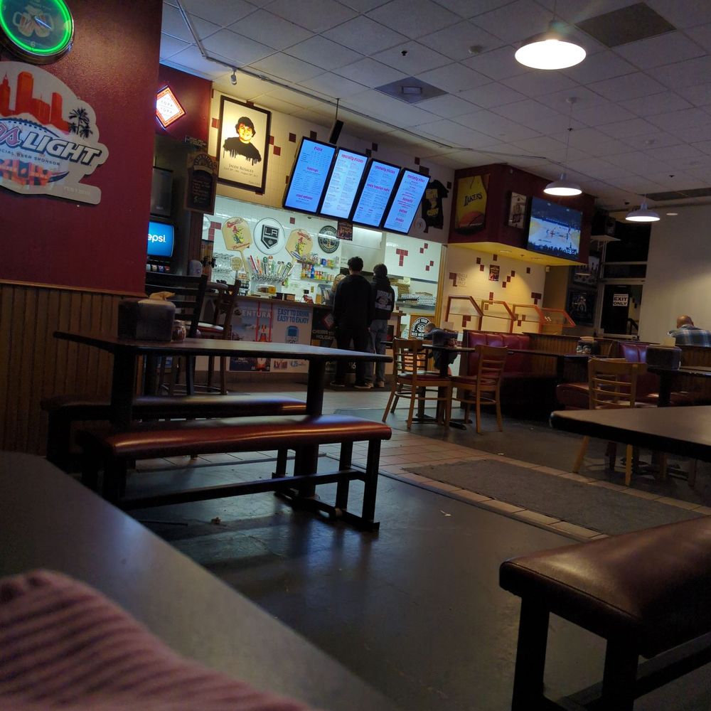 Pizza Chief - the inside of a restaurant - Pizza Near Me - Ventura, California Pizza Chief - the inside of a restaurant - Pizza Near Me - Ventura, California
