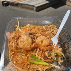 Thaiwoodburn - Shrimp Pad Thai.