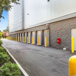 Extra Space Storage - Exterior Units - Extra Space Storage at 6-54 Greenwich St, Hempstead, NY 11550