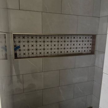 Anasazi Stone - Pretty mosaic tiles in the nook. And a beautiful sleek tile on the shower wall. - Tiling Near Me - Washington, Utah