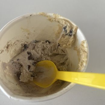 Bloomfield Creamery - mint chocolate chip oreo ice cream - Ice Cream & Frozen Yogurt Near Me - Pasadena, California