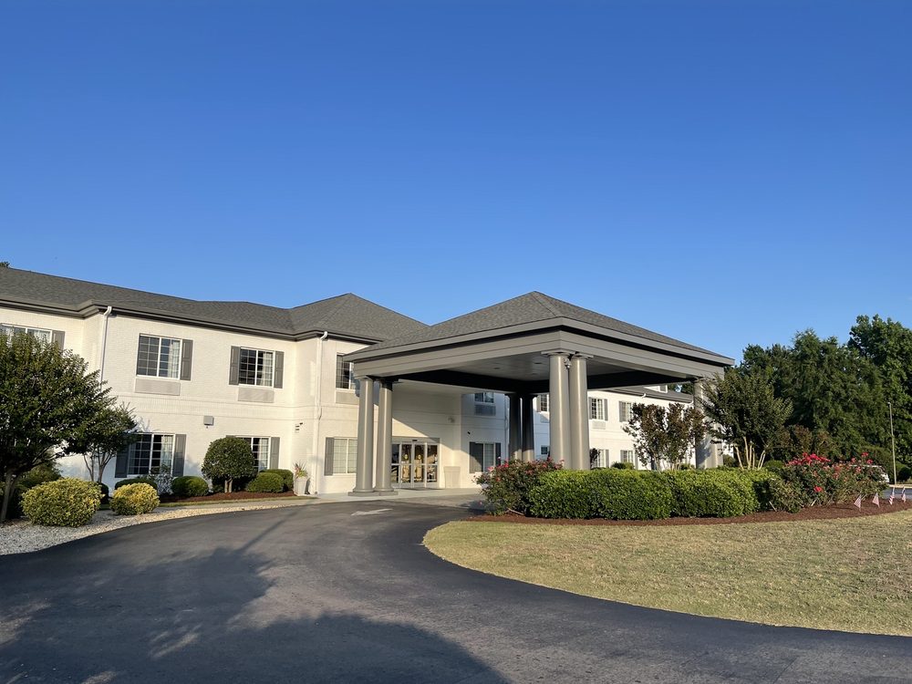 QUALITY INN & SUITES SNEADS FERRY NORTH TOPSAIL BEACH CLOSED