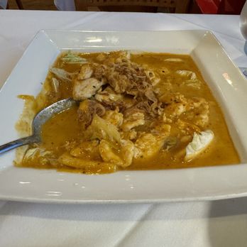 Duangrat's Thai Restaurant - Chicken Braahm - Thai Near Me - Falls Church, Virginia Duangrat's Thai Restaurant - Chicken Braahm - Thai Near Me - Falls Church, Virginia