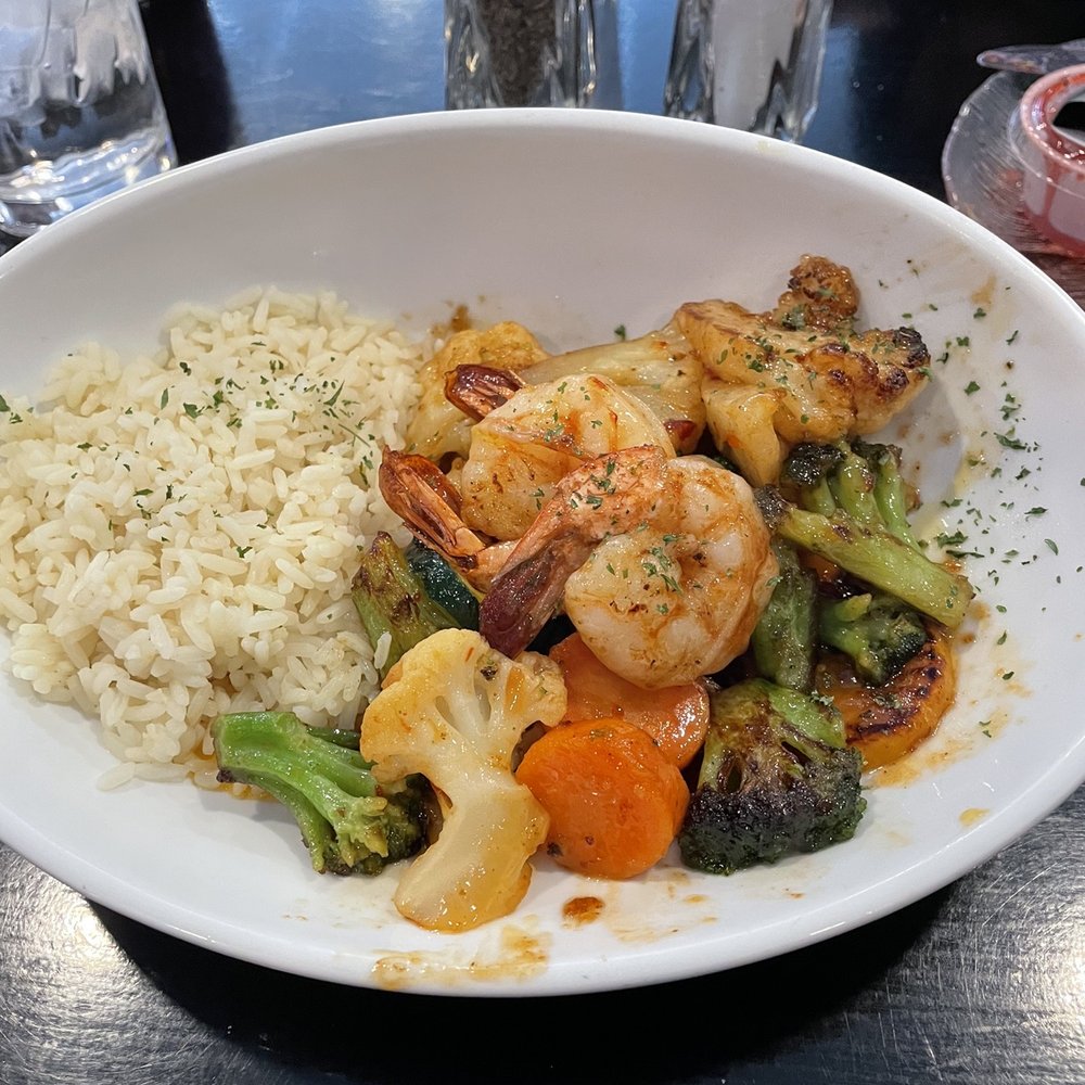 Post Office Pub - Shrimp Stir Fry. - American Near Me - Mineral Ridge, Ohio