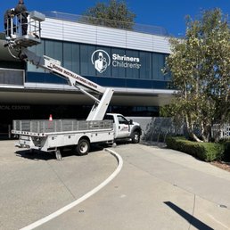 Sign install. Sign install.