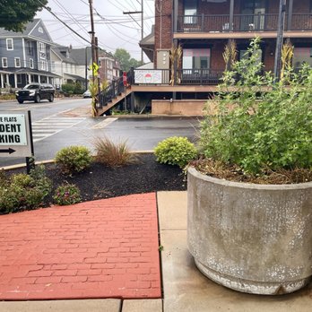 Eastside Flats - More weeds than flowers and sadly no one bothers to water the flowers after they get planted only to die days later! - Apartments Near Me - Malvern, Pennsylvania