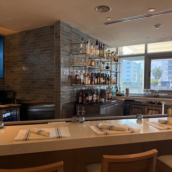 G & B Dockside - Indoor Bar - Seafood Near Me - Fort Lauderdale, Florida G & B Dockside - Indoor Bar - Seafood Near Me - Fort Lauderdale, Florida
