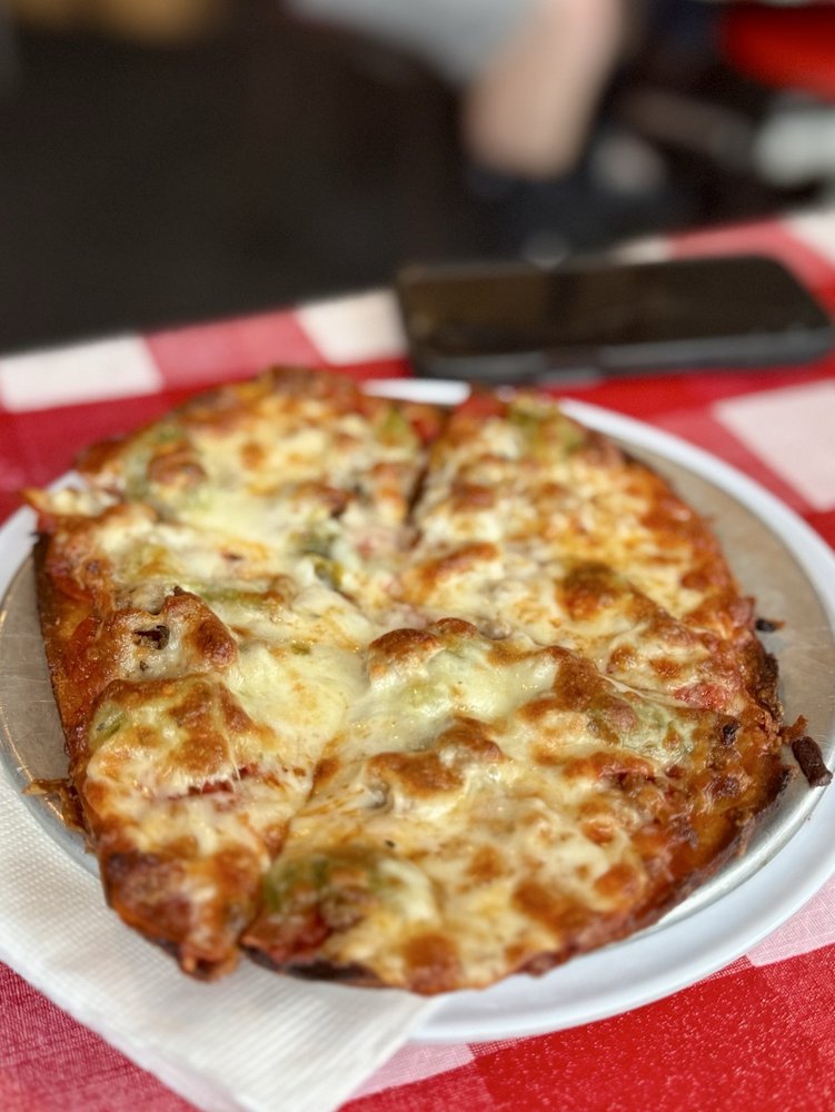 Ferndale Pizza Logo