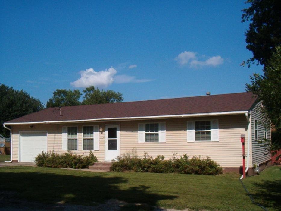 FIRST FINANCIAL GROUP 1987 Spruce Hills Dr, Bettendorf, Iowa