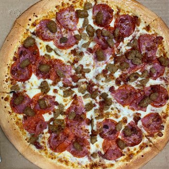 Piara Pizza - Large Piara Meat Lovers Pizza - Pizza Near Me - East Los Angeles, California Piara Pizza - Large Piara Meat Lovers Pizza - Pizza Near Me - East Los Angeles, California