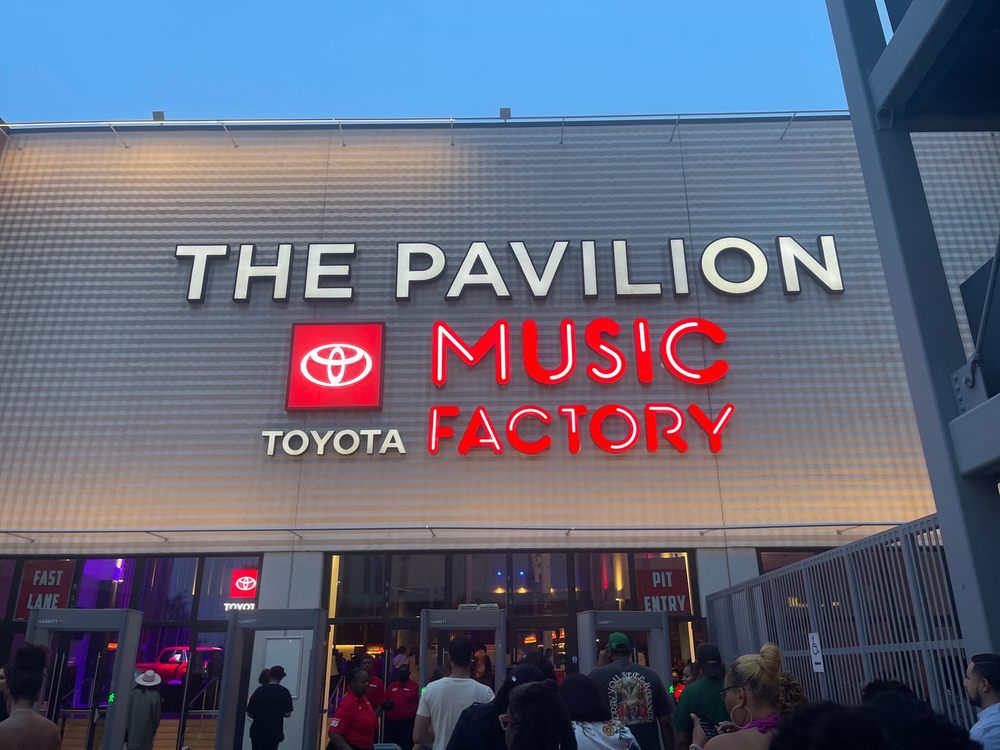 THE PAVILION AT TOYOTA MUSIC FACTORY - Updated July 2025 - 103 Photos ...