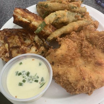 Fenders Diner - Diners Near Me - Cornelia, Georgia