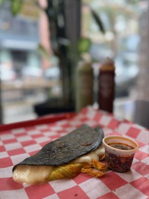 Cemitas Puebla by null