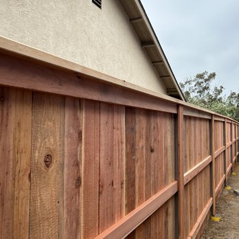 Aanco Fence - Back side 3 rail cap and trim all redwood - Fences & Gates Near Me Aanco Fence - Back side 3 rail cap and trim all redwood - Fences & Gates Near Me
