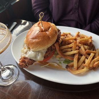 OAK at The Glen - Hot honey sandwich - Bars Near Me - Glenview, Illinois