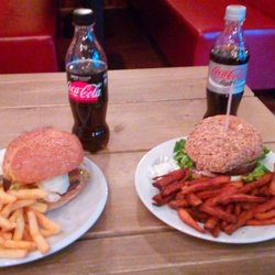 Curry & Beer - War heute wieder Mal im Curry & Beer und es war wie immer sehr lecker, komme immer wieder gerne hier her