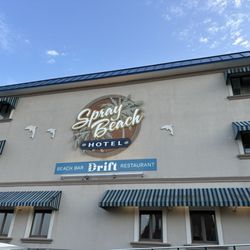 Drift Beach Bar and Restaurant - The name of this establishment. Terrible workers. Useless.