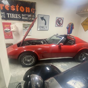 Old Cranks Museum - Museums Near Me - Galax, Virginia