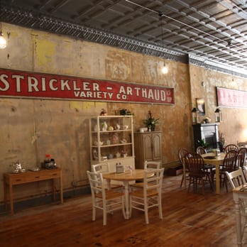 Tea With Lillian - the interior of a coffee shop - Breakfast & Brunch Near Me - Sac City, Iowa Tea With Lillian - the interior of a coffee shop - Breakfast & Brunch Near Me - Sac City, Iowa
