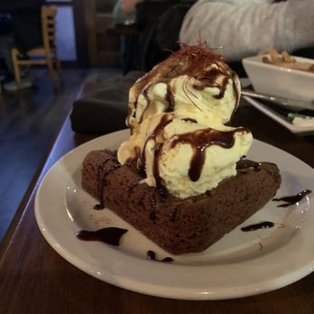 Black Sheep Cafe - Brownie with ice cream and chili flakes - New American Near Me - Provo, Utah Black Sheep Cafe - Brownie with ice cream and chili flakes - New American Near Me - Provo, Utah