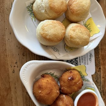 Bubby's Tribeca - Mac n Cheese Balls and 4 Flaky Buttermilk Biscuits - American Near Me - New York, New York Bubby's Tribeca - Mac n Cheese Balls and 4 Flaky Buttermilk Biscuits - American Near Me - New York, New York