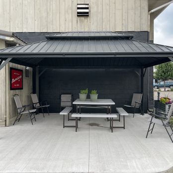 Shortstop Inn - Back patio dining. - American Near Me - Wakarusa, Indiana