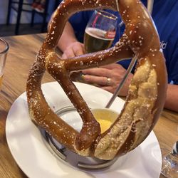 Island House Bar & Grill - Pretzel