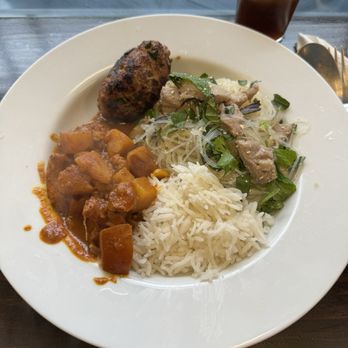 Hipcooks - Curry, rice, salad and meatball - Cooking Schools Near Me - Santa Ana, California Hipcooks - Curry, rice, salad and meatball - Cooking Schools Near Me - Santa Ana, California