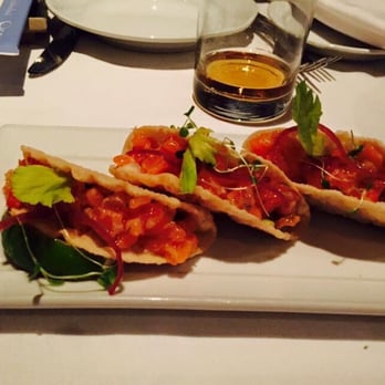 Atlantic Grill - Appetizer, tuna in a mini taco. Very good! - New American Near Me - New York, New York Atlantic Grill - Appetizer, tuna in a mini taco. Very good! - New American Near Me - New York, New York