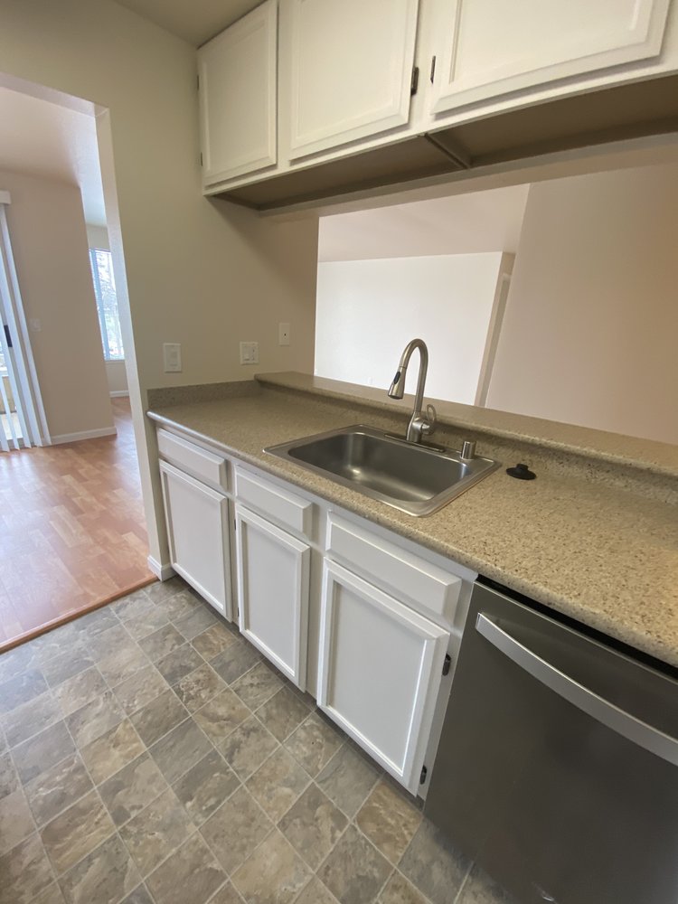 HUDSON SQUARE APARTMENTS Updated August 2024 4852 California Ave SW